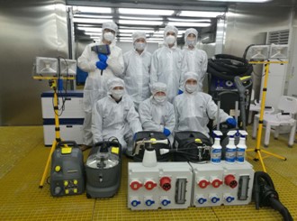 專(zhuān)業(yè)的汽車(chē)災(zāi)后修復(fù)團(tuán)隊(duì)